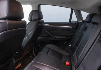 Подержанный автомобиль BMW X6 2012 года (11 фото)