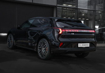 Подержанный автомобиль Zeekr 001 2024 года (7 фото)