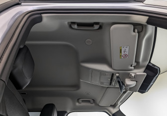 Подержанный автомобиль Land Rover Defender Suv 2021 года (22 фото)