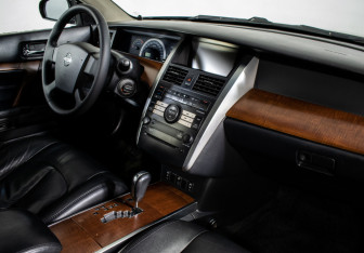 Подержанный автомобиль Nissan Teana 2007 года (10 фото)