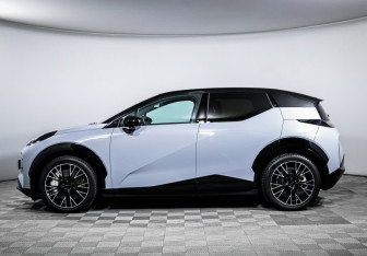Подержанный автомобиль Zeekr X 2023 года (8 фото)