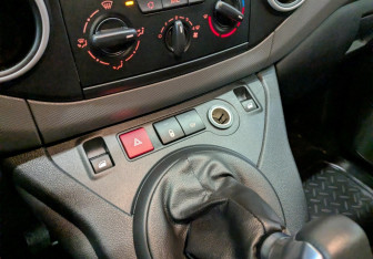 Подержанный автомобиль Opel Combo 2021 года (27 фото)