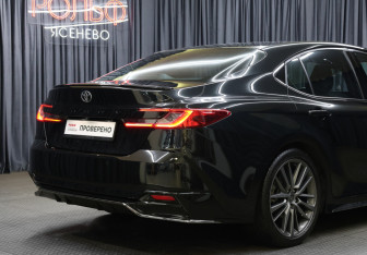 Подержанный автомобиль Toyota Camry Sedan 2024 года (23 фото)