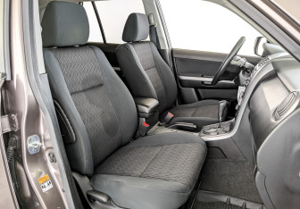 Подержанный автомобиль Suzuki Grand Vitara 2014 года (23 фото)