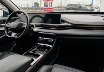 Подержанный автомобиль Exeed LX 2022 года (9 фото)