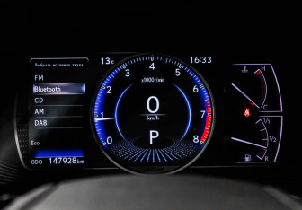 Подержанный автомобиль Lexus ES 2020 года (10 фото)