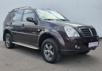 Подержанный автомобиль SsangYong Rexton 2008 года (3 фото)