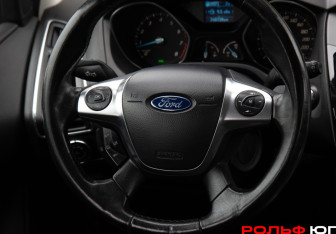 Подержанный автомобиль Ford Focus Wagon 2012 года (12 фото)