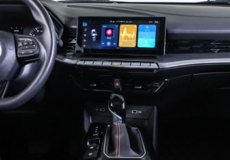 Новый MG 5 Sedan 2023 (14 фото)