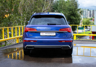 Подержанный автомобиль Audi Q5 2021 года (5 фото)