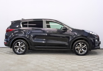 Подержанный автомобиль Kia Sportage 2021 года (4 фото)