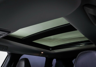 Подержанный автомобиль Mitsubishi Outlander 2022 года (20 фото)