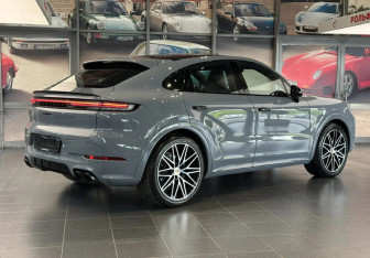 Новый Porsche Cayenne 2026 (2 фото)
