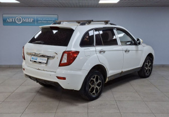 Подержанный автомобиль Lifan X60 2016 года (5 фото)