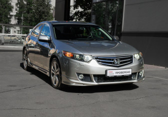 Подержанный автомобиль Honda Accord Sedan 2008 года (3 фото)