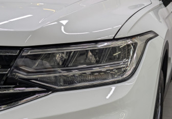 Подержанный автомобиль Volkswagen Tiguan 2022 года (11 фото)