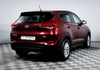 Подержанный автомобиль Hyundai Tucson 2016 года (5 фото)