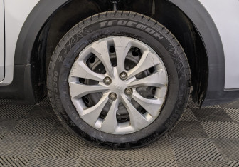 Подержанный автомобиль Kia Rio Hatchback 2021 года (10 фото)