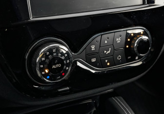 Подержанный автомобиль Renault Kaptur 2021 года (21 фото)