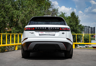 Подержанный автомобиль Land Rover Range Rover Velar 2017 года (5 фото)