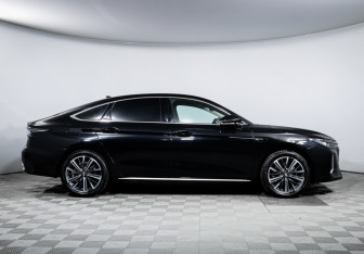 Подержанный автомобиль Chery Arrizo 8 2023 года (4 фото)