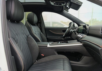 Подержанный автомобиль Jaecoo J8 2024 года (29 фото)