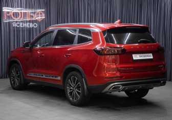 Подержанный автомобиль Chery Tiggo 8 Pro 2021 года (7 фото)