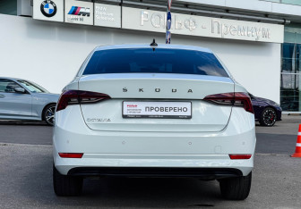Подержанный автомобиль Skoda Octavia Liftback 2020 года (6 фото)
