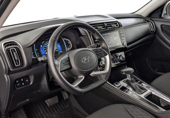 Подержанный автомобиль Hyundai Creta 2021 года (15 фото)