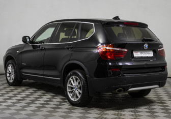 Подержанный автомобиль BMW X3 2011 года (7 фото)