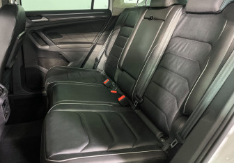 Подержанный автомобиль Volkswagen Tiguan 2018 года (10 фото)