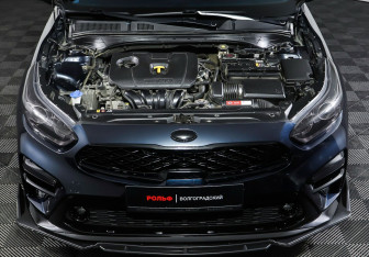 Подержанный автомобиль Kia Cerato Sedan 2019 года (8 фото)