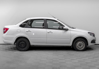 Подержанный автомобиль LADA (ВАЗ) Granta Sedan 2024 года (4 фото)