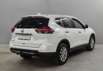 Подержанный автомобиль Nissan X-Trail 2021 года (5 фото)