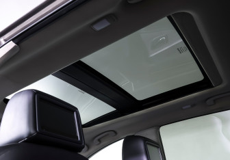 Подержанный автомобиль Nissan Murano Suv 2018 года (17 фото)