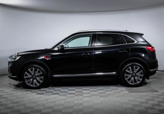 Подержанный автомобиль Hongqi HS5 2024 года (8 фото)