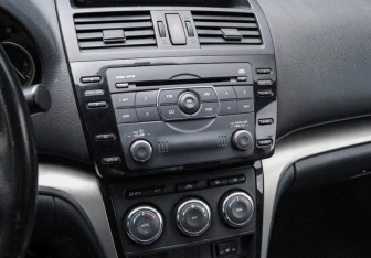 Подержанный автомобиль Mazda 6 Sedan 2010 года (14 фото)