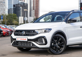 Новый Volkswagen T-Roc 2026 (2 фото)