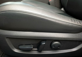 Подержанный автомобиль Infiniti QX50 2019 года (24 фото)