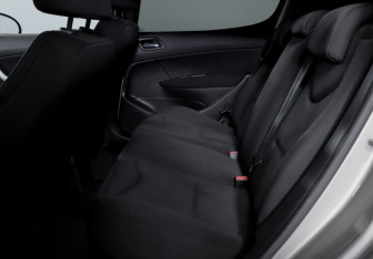 Подержанный автомобиль Peugeot 308 Hatchback 2010 года (10 фото)