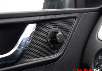 Подержанный автомобиль Skoda Rapid Liftback 2016 года (19 фото)