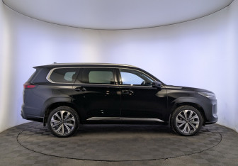 Подержанный автомобиль Exeed VX 2024 года (4 фото)