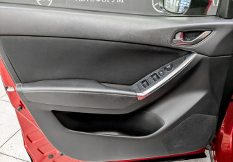 Подержанный автомобиль Mazda CX-5 2016 года (19 фото)