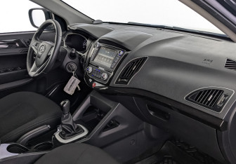 Подержанный автомобиль JAC S5 (Eagle) 2019 года (13 фото)