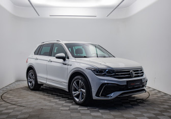 Подержанный автомобиль Volkswagen Tiguan 2021 года (3 фото)