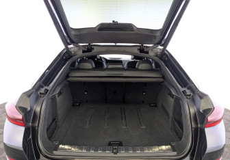 Подержанный автомобиль BMW X6 2020 года (10 фото)