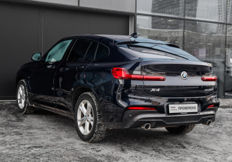 Подержанный автомобиль BMW X4 2019 года (7 фото)