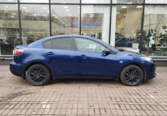 Подержанный автомобиль Mazda 3 Sedan 2013 года (4 фото)