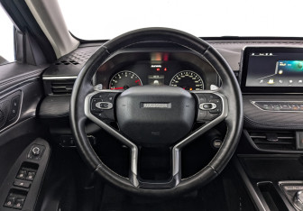 Подержанный автомобиль Haval Jolion 2023 года (21 фото)