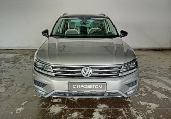Подержанный автомобиль Volkswagen Tiguan 2020 года (2 фото)